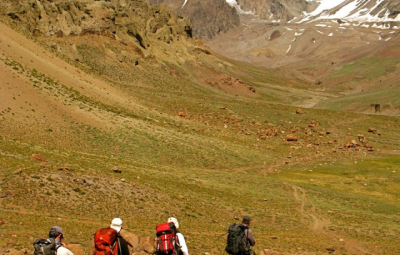 Aconcagua: JJ & Team on Approach to Plaza Argentina