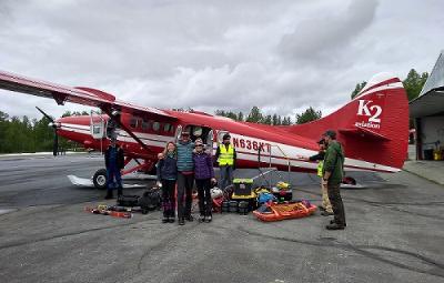 Alaska Seminar: Elias & Team Fly onto the Ruth Glacier