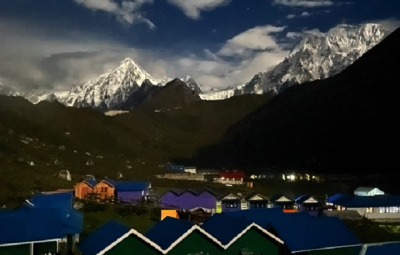 RMI Guides Travel to Nepal To Climb Manaslu Without Supplemental Oxygen.