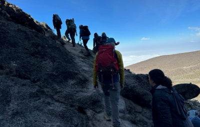 Kilimanjaro: Hahn & Team Tackle the Barranco Wall