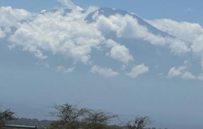 Kilimanjaro: Hahn & Team Gather in Usa River, Tanzania