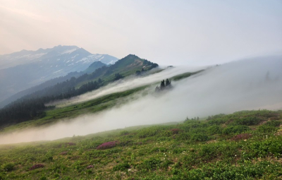 Glacier Peak: Luedtke & Team Arrive High Camp