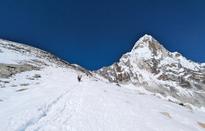 AMA DABLAM EXPEDITION: Team Prepares to Move to Camp 1