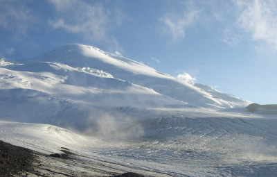 Mt. Elbrus: Northside Team Arrives in Moscow