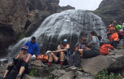 Mt. Elbrus: Justman & Team Hike in the Cheget Countryside