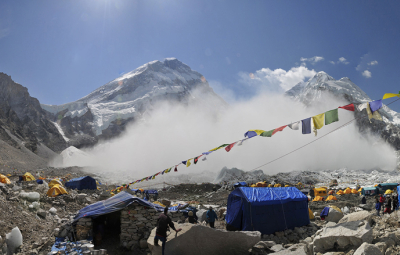 Everyone Safe And Accounted For After Avalanche In Khumbu Icefall
