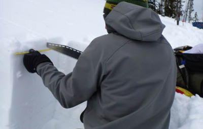 RMI Guide Mike King Takes in Avalanche Level 2 Training in Oregon