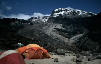 Kilimanjaro: Hahn & Team Scale the Barranco Wall to Reach Karanga Camp