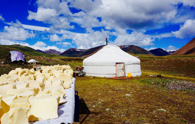 Mongolia: Frank & Team Travel Through the Tsagaan Gol Valley