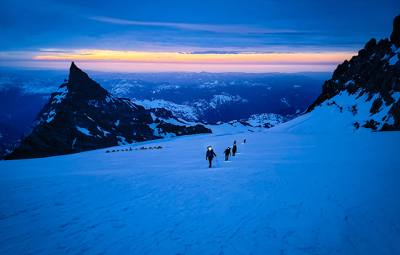 Mt. Rainier: Four Day Teams Climb to Ingraham Flats