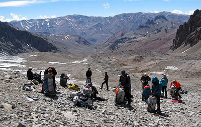 Aconcagua: Van Deventer & Team Move to Camp 1