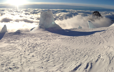 Mt. Rainier: Emmons Team Reaches the Summit
