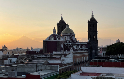 Mexico Volcanoes: King & Team Enjoy Day in Puebla