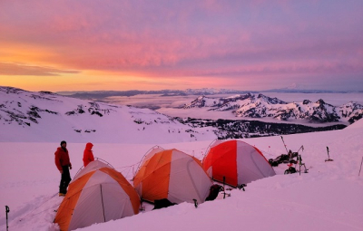 Mt. Rainier: Haugen & Kautz Seminar Team Climb and Train, Reach 11,000’